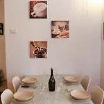Domus Jessica Apartamento Campea