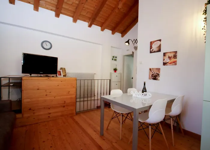 Domus Jessica Apartamento *